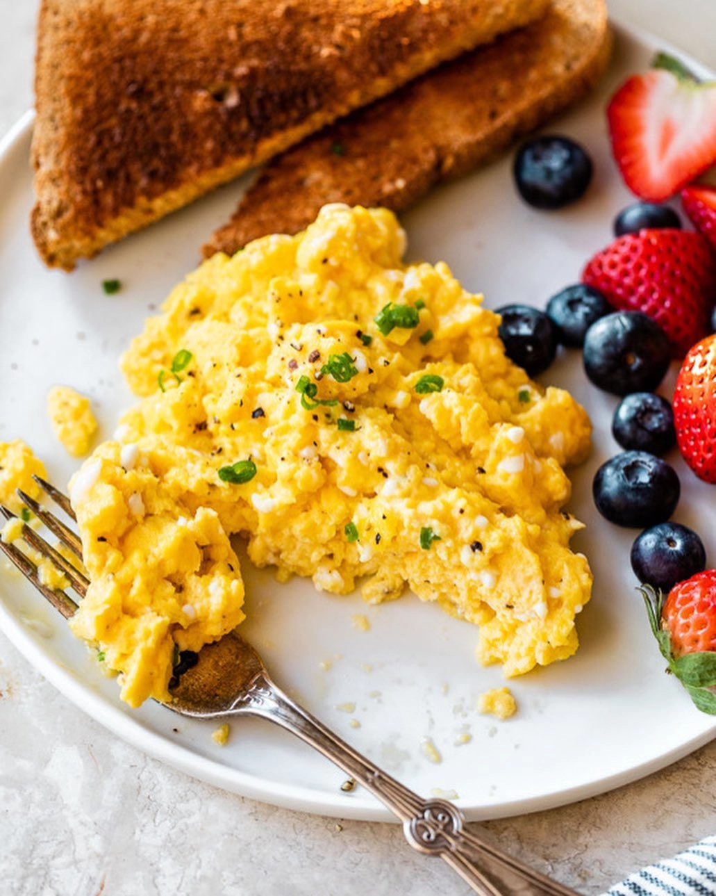 Scrambled Eggs with Cheese