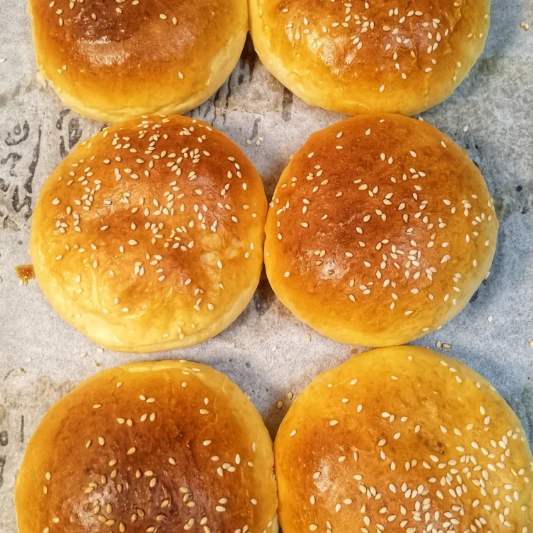 hamburger buns