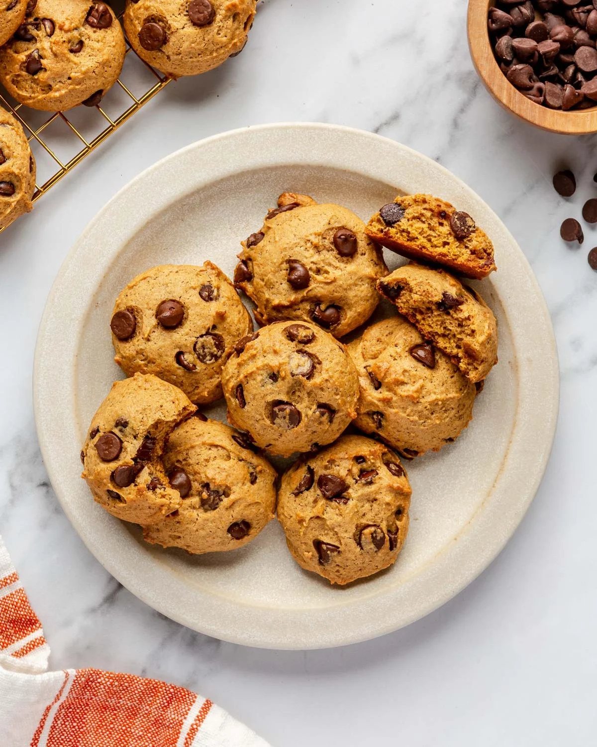 pumpkin chocolate chip cookies
